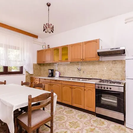 Nenad Apartment Dramalj