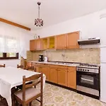 Nenad Apartament *